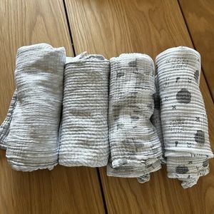 Aden and Anais swaddles